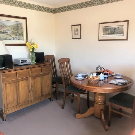 Vakantiehuis 1 Bed In Hill Llh13